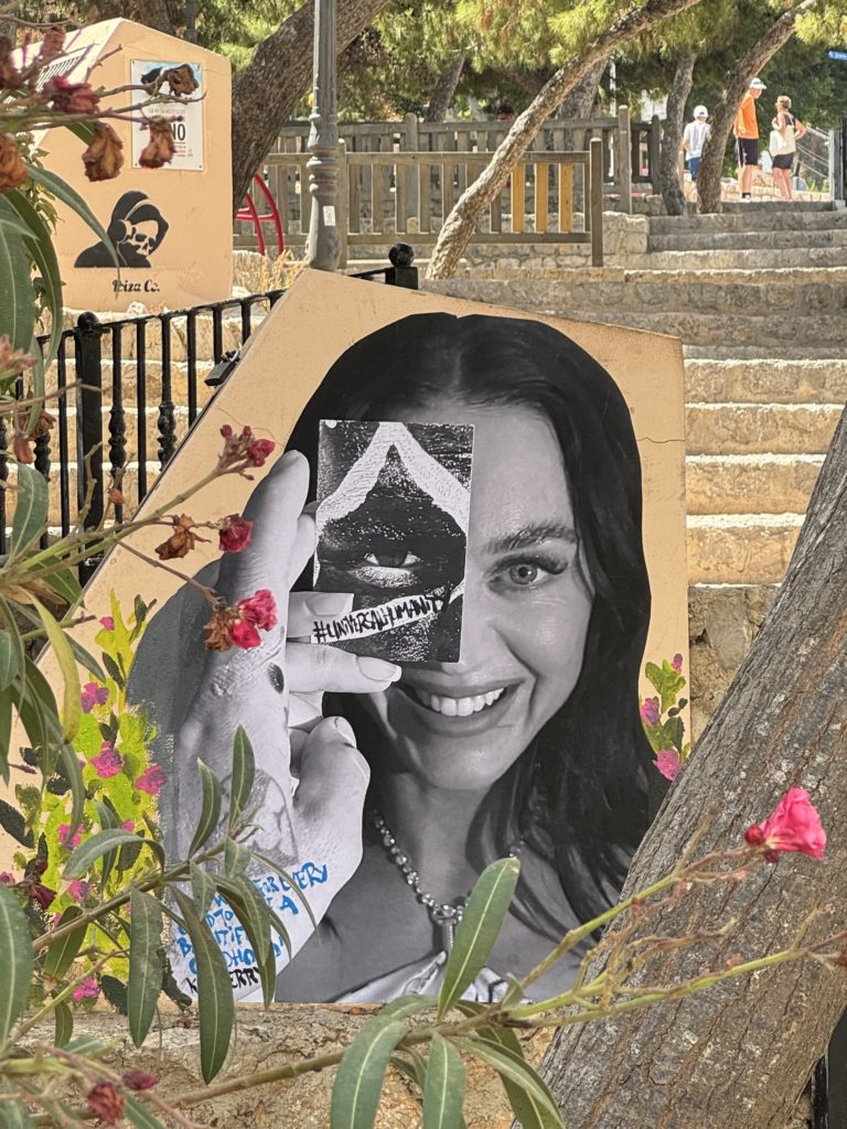 Katy Perry streetart in Ibiza by Thomas Iser